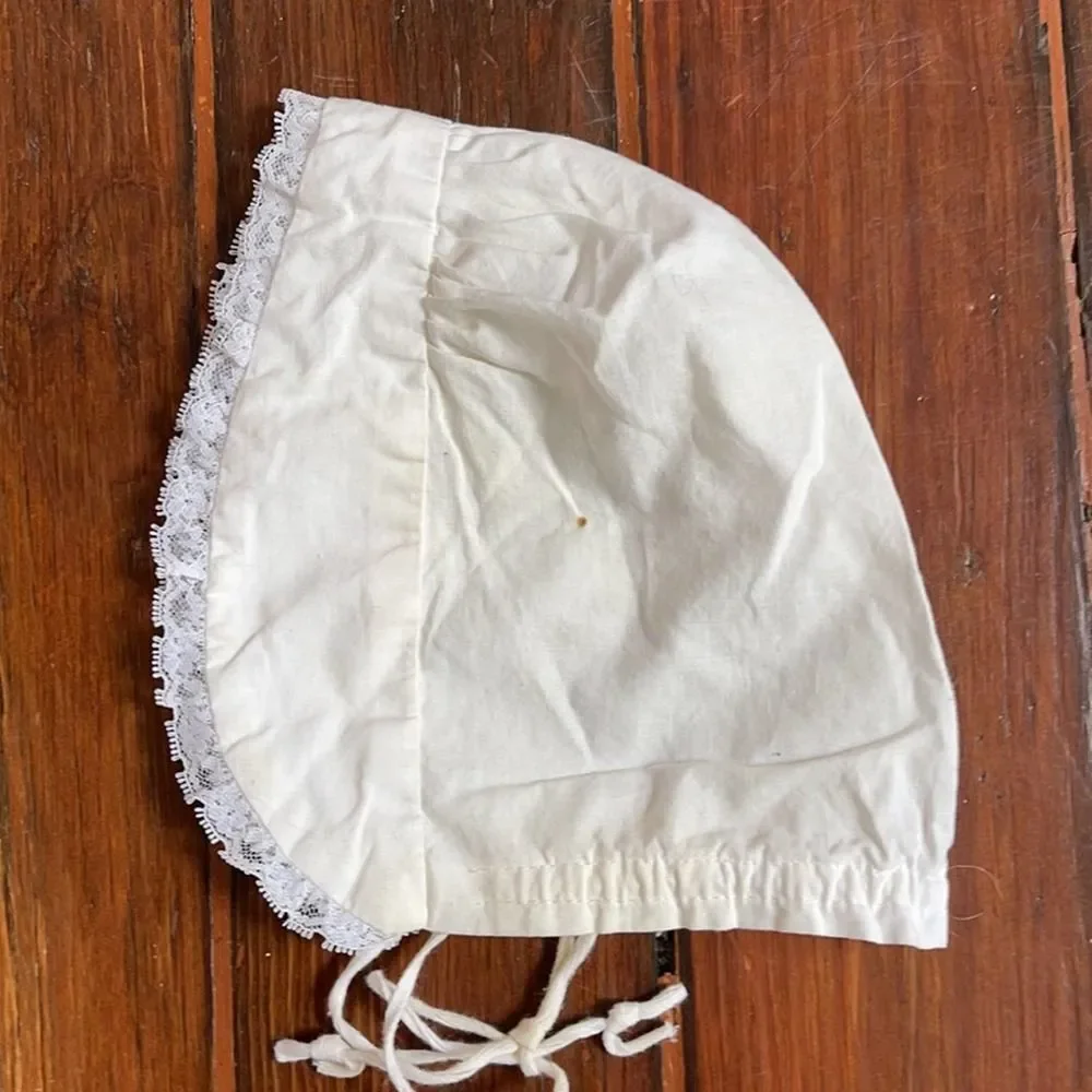 Handmade baby girl cotton lace bonnet